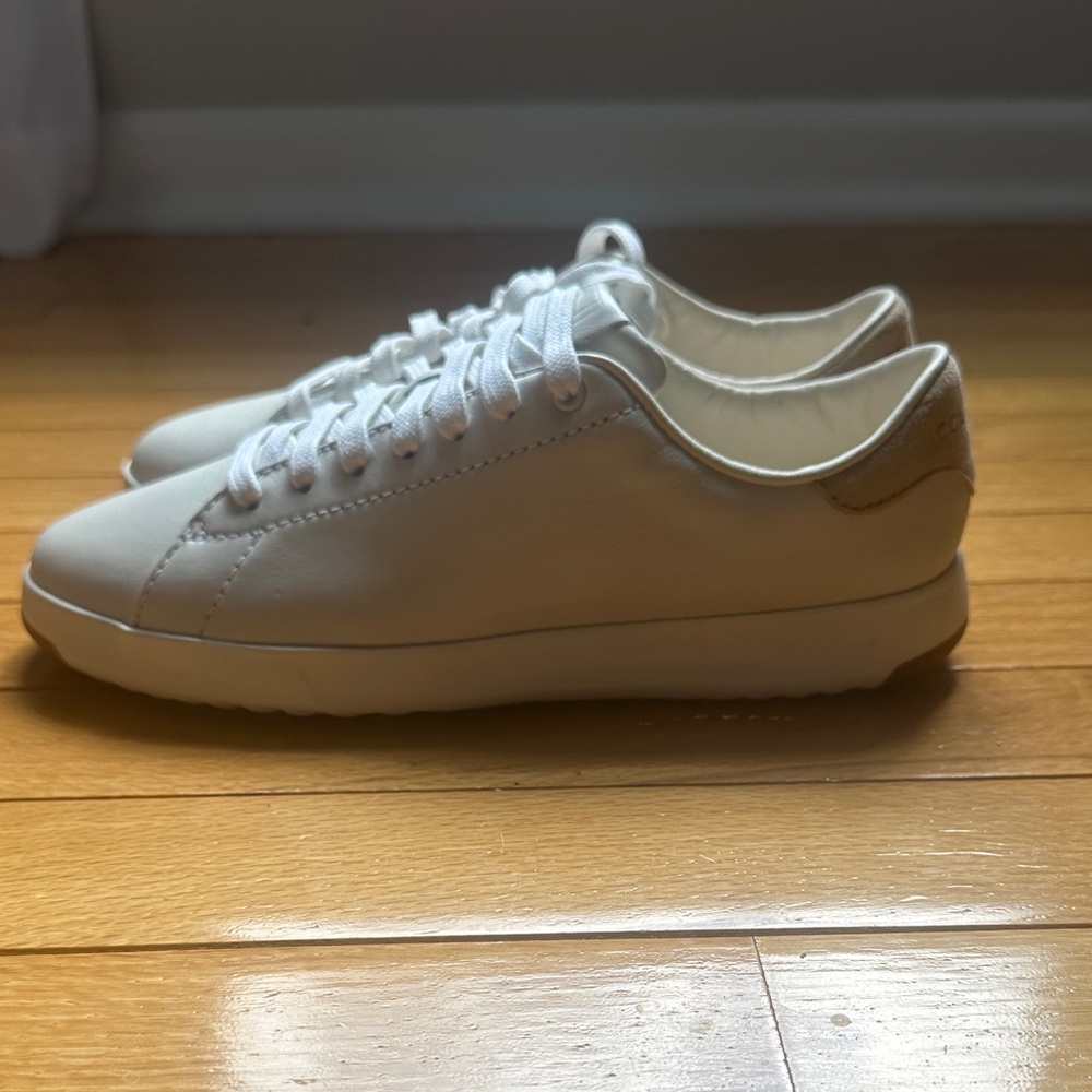 Cole Haan- New in Box Women’s White Leather Sneakers Size 6